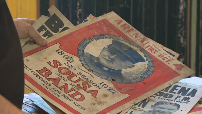 'An archive of colours': Decades of history preserved in historic cabin on North Shore