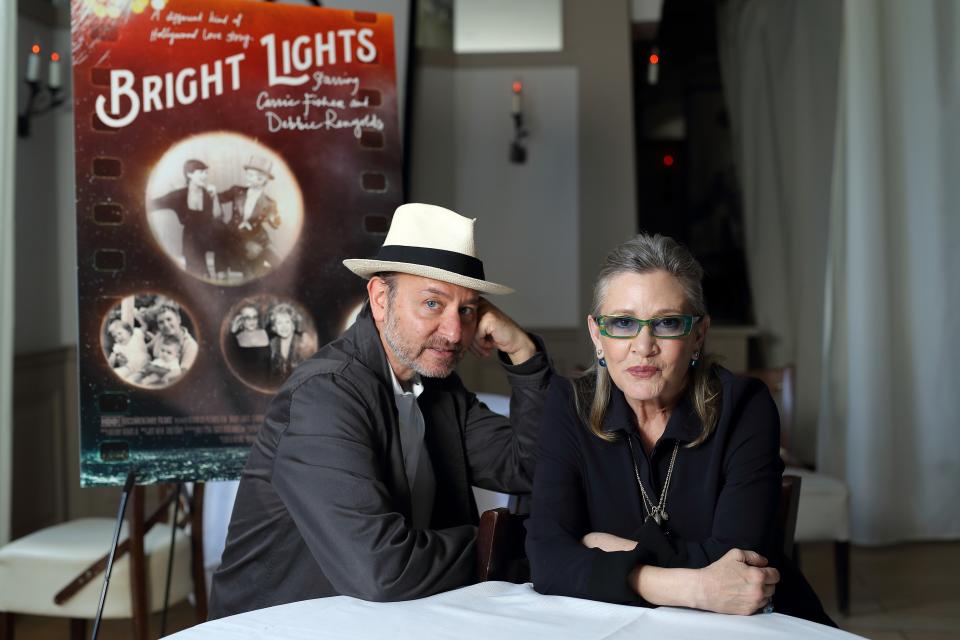 <em>Bright Lights: Starring Carrie Fisher and Debbie Reynolds</em> (2016)