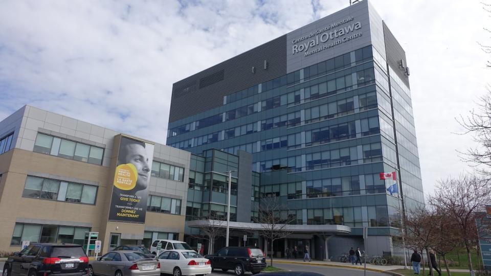 The Royal Ottawa Mental Health Centre, as well as the Children's Hospital of Eastern Ontario (CHEO), are launching a new approach to streamline mental health services for children and youth arriving as out-patients. 