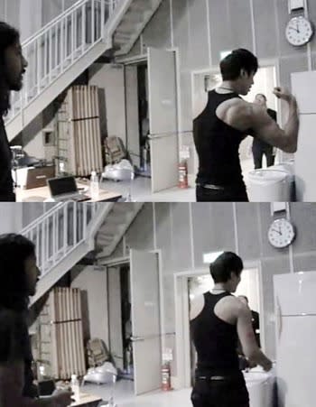 Jung Yong Hwa reveals his muscular body