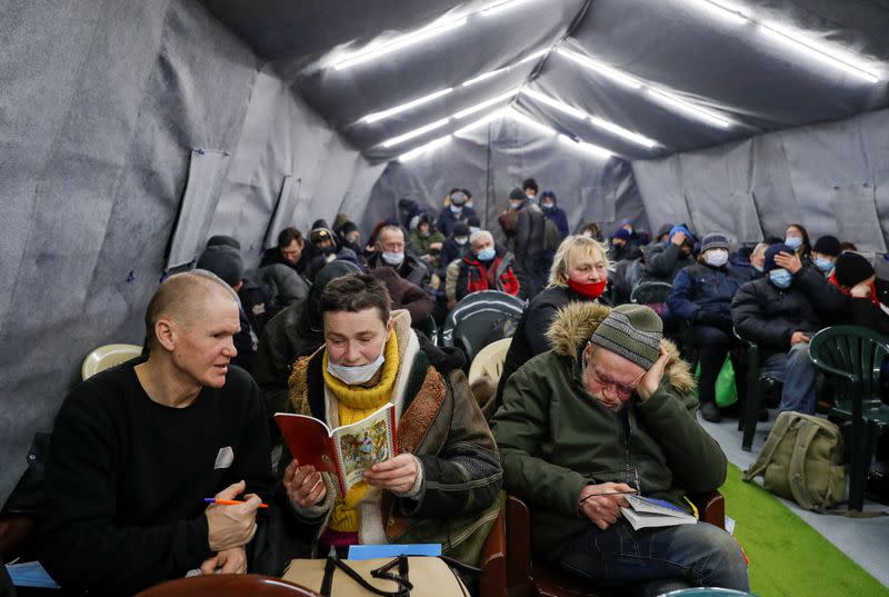 A charity provides services to the homeless in Moscow