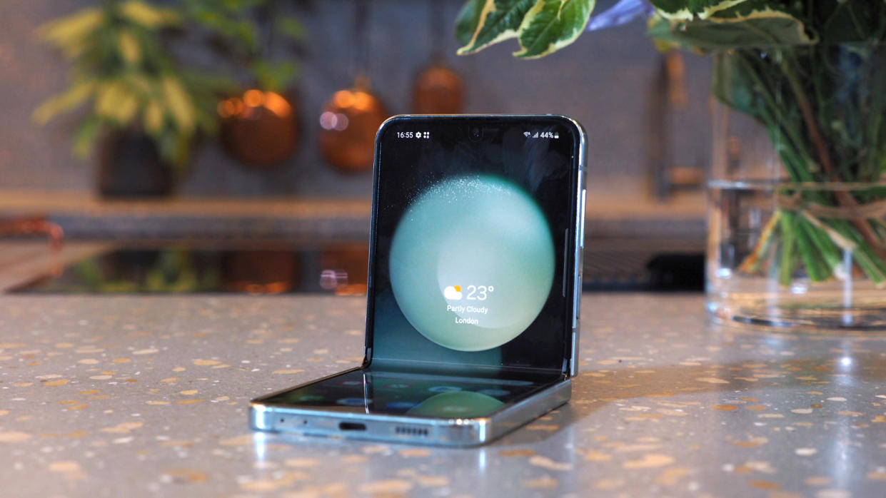  Samsung Galaxy Z Flip 5 review. 