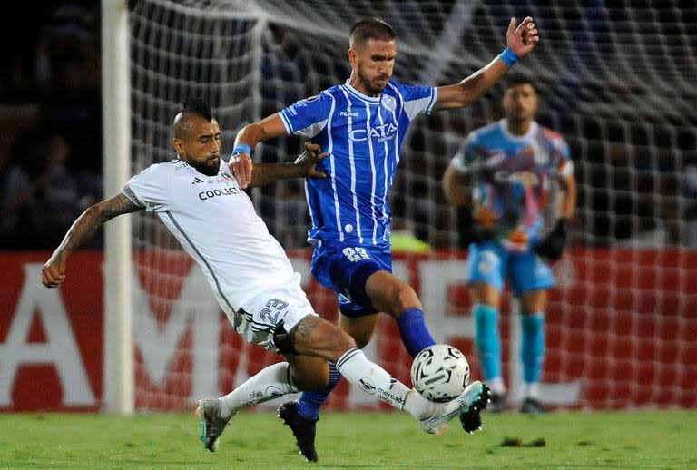 Godoy Cruz visita a Colo Colo. El Tomba debe ganar para seguir soñando con ingresar a la etapa de grupos de la Copa Libertadores