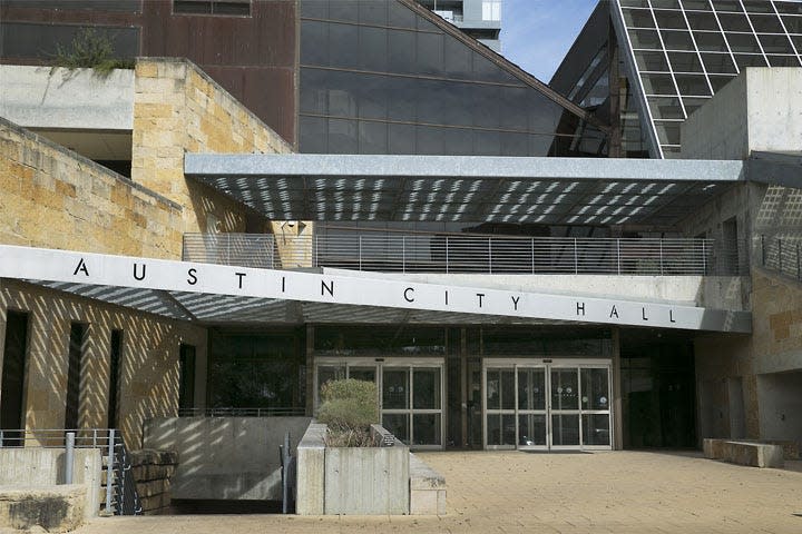 A former employee in the city of Austin’s code enforcement department faces criminal charges after he was accused of attempting to fraudulently take ownership of an Austin home by forging an elderly woman’s signature on a deed.