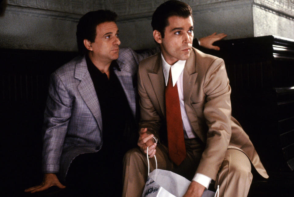 Joe Pesci and Ray Liotta in '70s suits