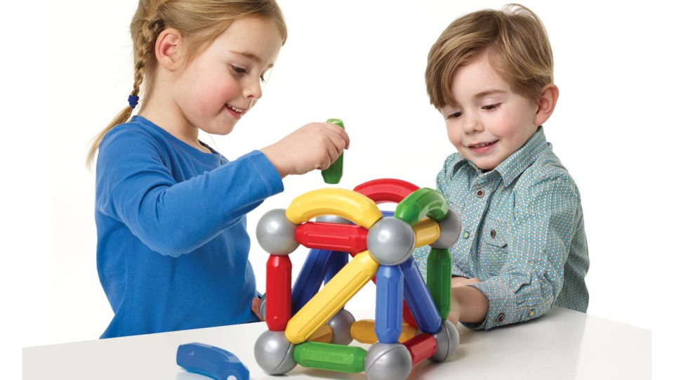 Best gifts and toys for 2-year-olds: SmartMax Magnetic Pieces