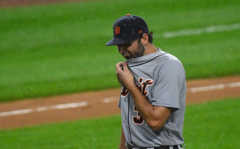 Detroit Tigers starting pitcher Michael Fulmer (32) reacts after being relieved against the Chicago White Sox in the third inning at Guaranteed Rate Field.