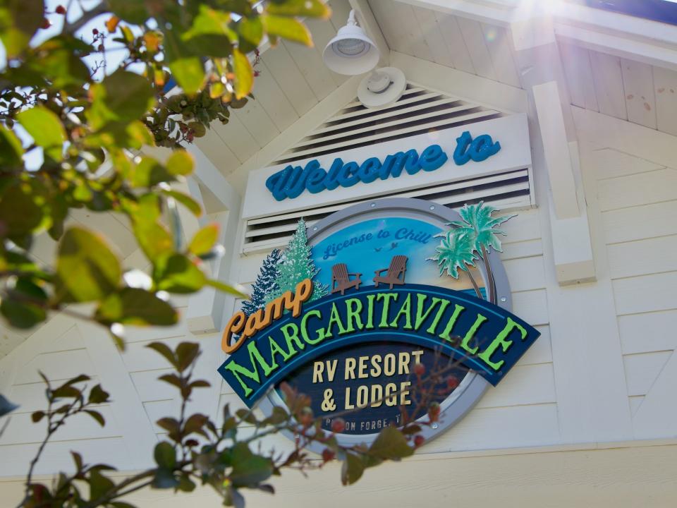 a welcome sign at the Camp Margaritaville in Pigeon Forge, Tennessee