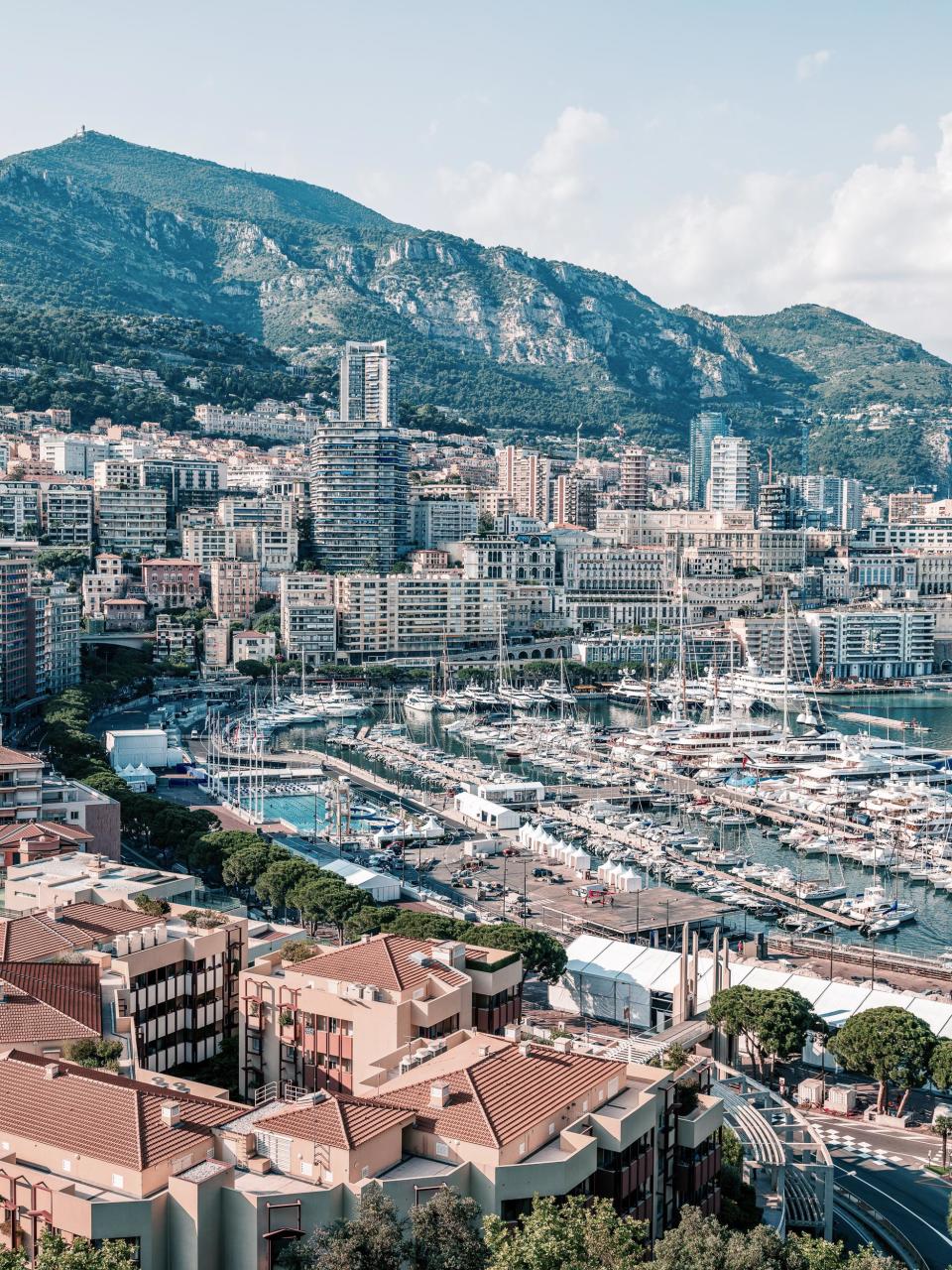 Glamorous shots of the Riviera to put you in a summer mood