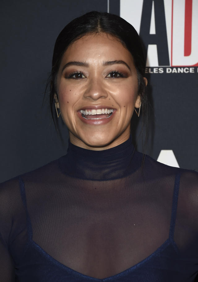 Gina Rodriguez opens up about anxiety over bare-faced portrait session –  New York Daily News