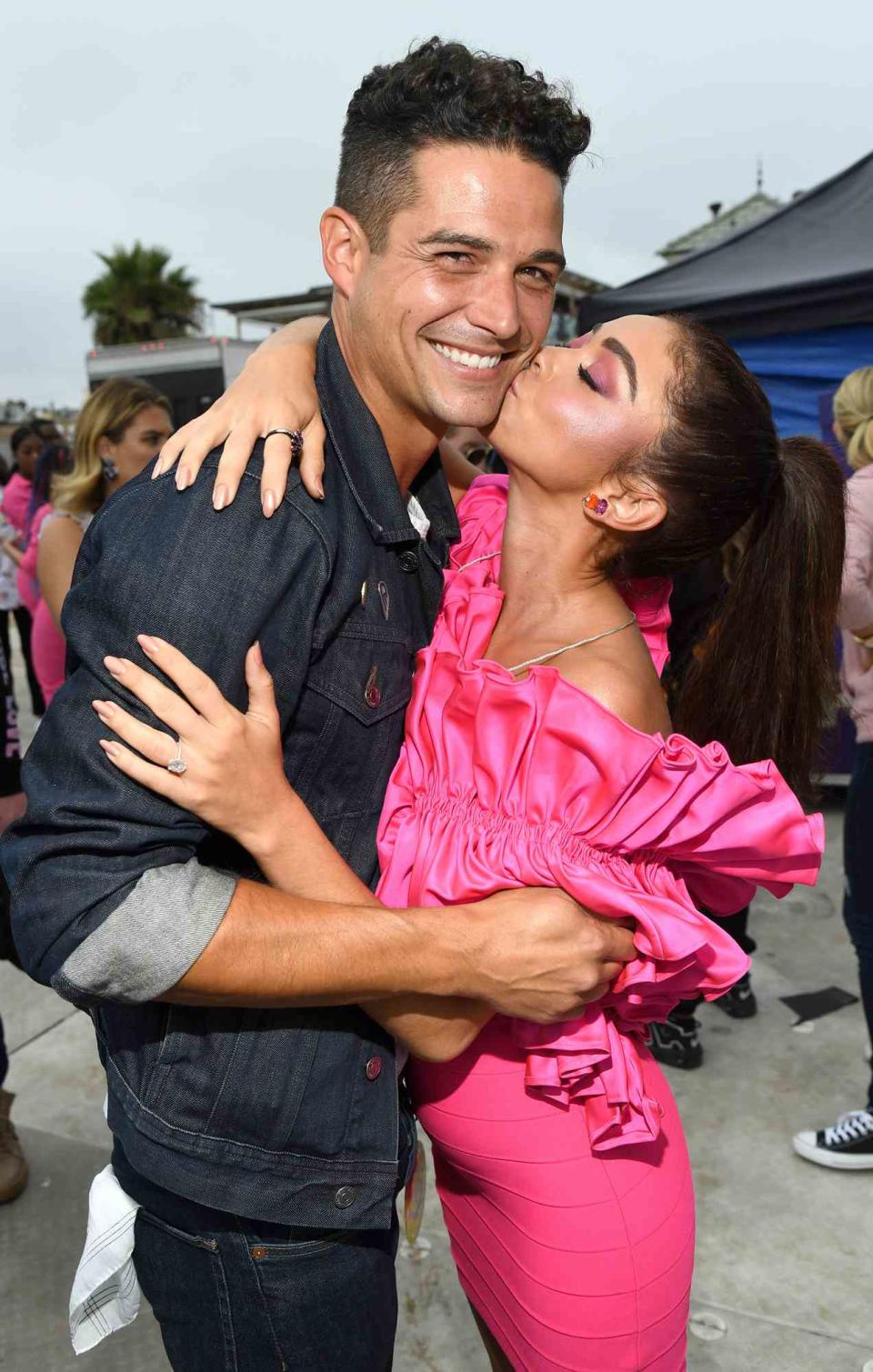 Wells Adams and Sarah Hyland attend FOX's Teen Choice Awards 2019 on August 11, 2019 in Hermosa Beach, California