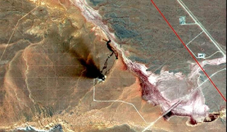 Vista aérea del derrame en Vaca Muerta, yacimiento hidrocarburífero que tiene la segunda reserva de gas en el mundo. Cortesía Diario La Mañana