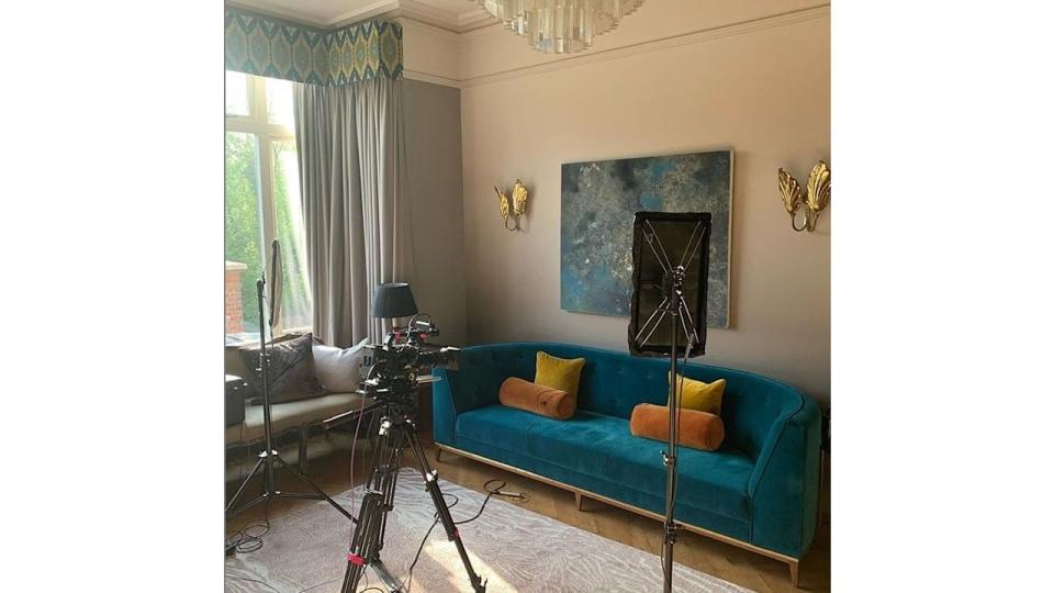 gary linekers living room