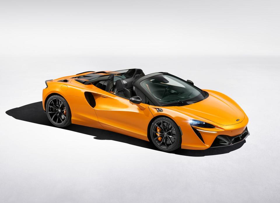 2025 mclaren artura spider