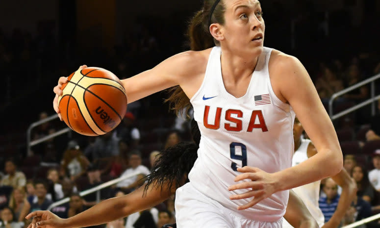 Breanna Stewart playing for Team USA.