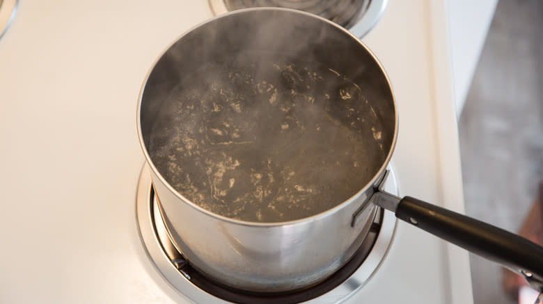 pot of boiling water 