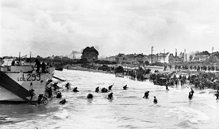 Canadian landings at Juno Beach Nan white Wikimedia Commons