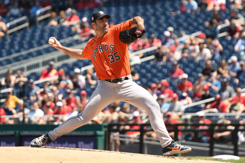 WASHINGTON, DC - MAY 15:  Justin Verlander #35 of the Houston Astros pitches in the first inning during a baseball game against the Washington Nationals at Nationals Park on May 15, 2022 in Washington, DC.  (Photo by Mitchell Layton/Getty Images)
