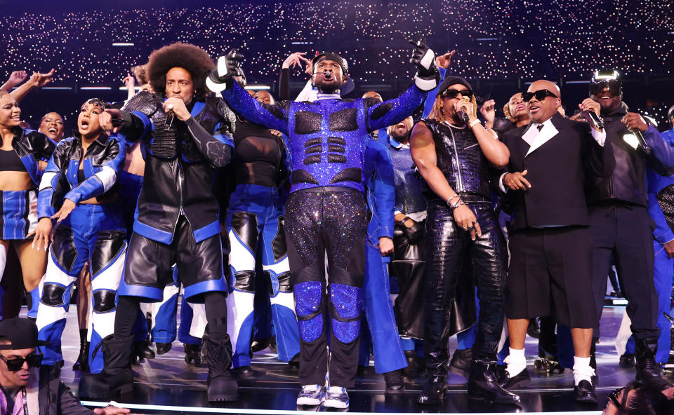 <p>LAS VEGAS, NEVADA - FEBRUARY 11: (L-R) Ludacris, Usher, Lil Jon, Jermaine Dupri and will.i.am perform onstage during the Apple Music Super Bowl LVIII Halftime Show at Allegiant Stadium on February 11, 2024 in Las Vegas, Nevada. (Photo by Kevin Mazur/Getty Images for Roc Nation)</p> 