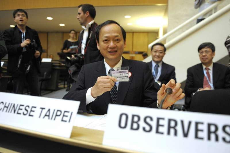2009年，我國以「中華台北」為名的觀察員身分參加世界衛生大會（WHA），圖為代表出席的我國時任衛生署長葉金川（資料照，AP）