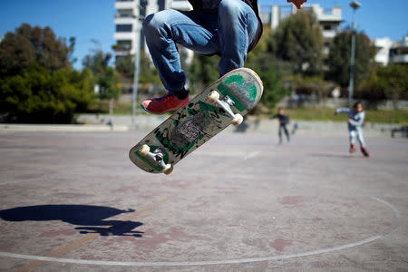 Palestinian Mohammad Al-Sawalhe, 23, a member of Gaza Skating Team, practices his skating skills in Gaza City March 10, 2019. REUTERS/Mohammed Salem