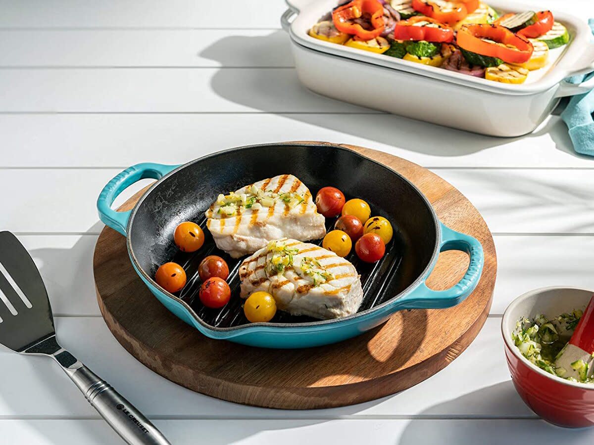 Le Creuset Enameled Cast Iron Signature Deep Round Grill