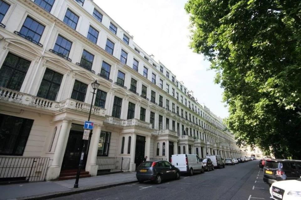 Residents at the Victorian Cleveland Square building can apply for a Westminster Zone B parking permit (Zoopla / Glissen Management)