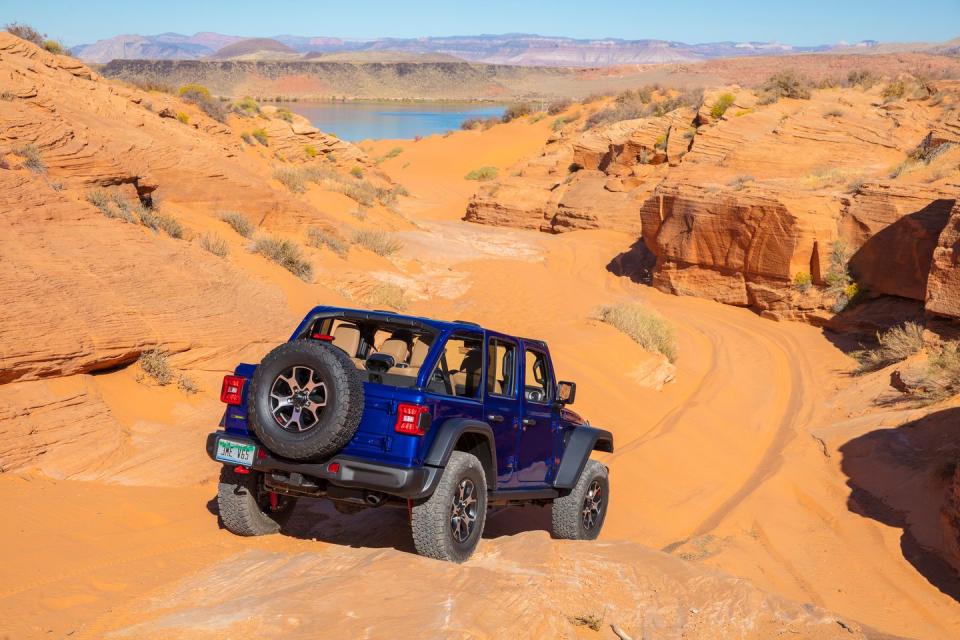 See Photos of the 2020 Jeep Wrangler EcoDiesel