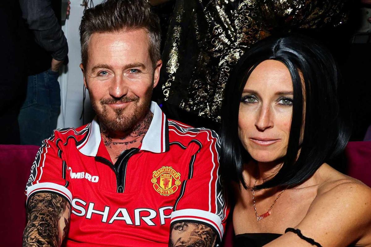 Edward norton and wife shauna robertson channel david and victoria beckham  for halloween — tattoos and all!