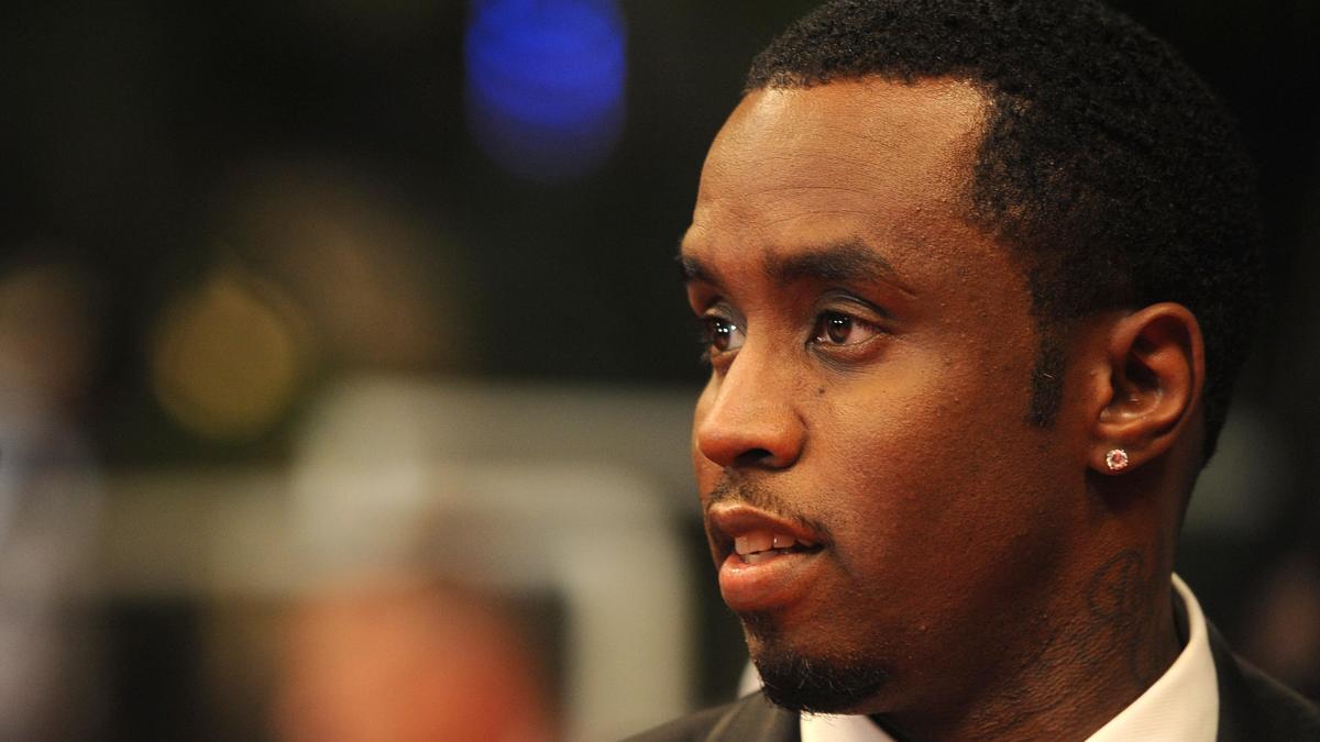 Footage apparently shows Sean “Diddy” Combs attacking singer Cassie in 2016