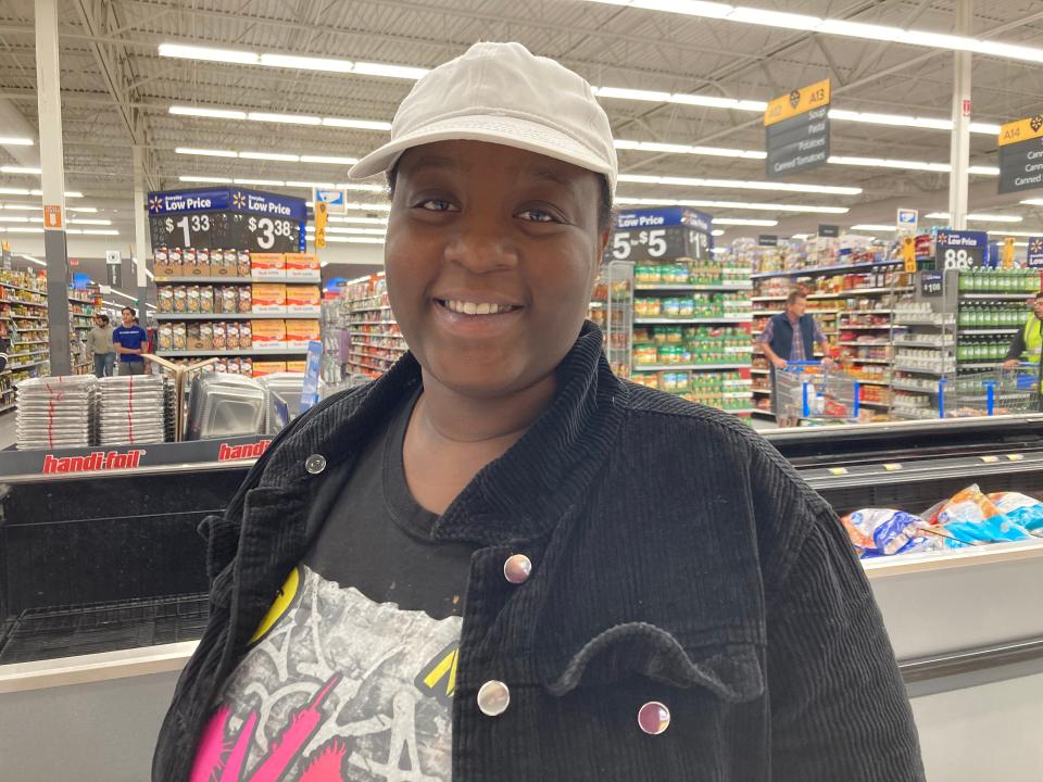 Sharlei Graves in Walmart