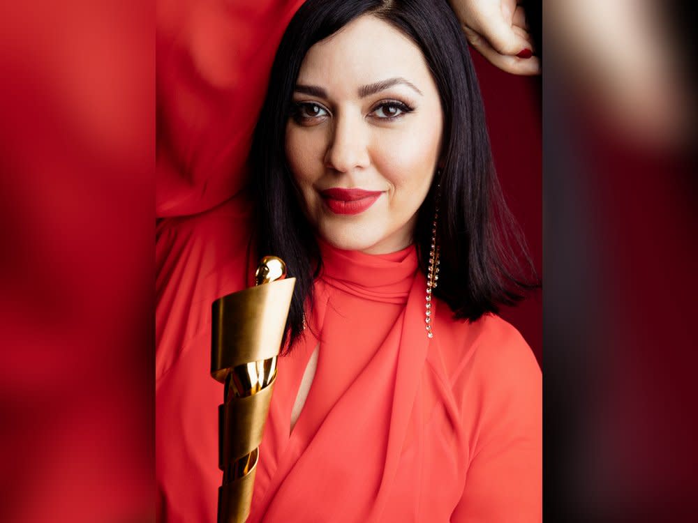 Die Deutsch-Iranerin Jasmin Shakeri (44) moderiert in diesem Jahr den Deutschen Filmpreis (Bild: Anne Wilk Deutscher Filmpreis)