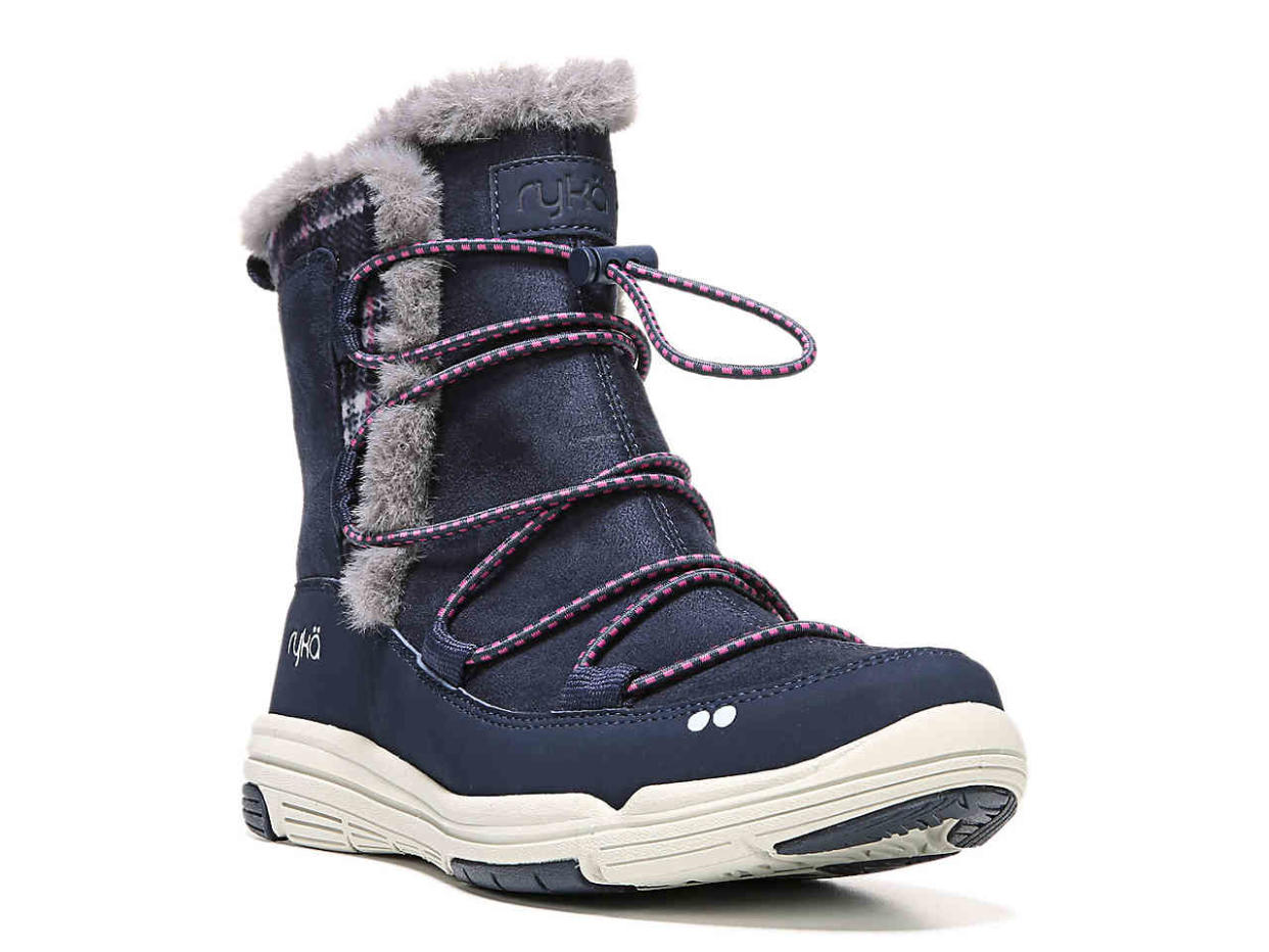 11 non-fugly snow boots that’ll keep you warm and are actually cute