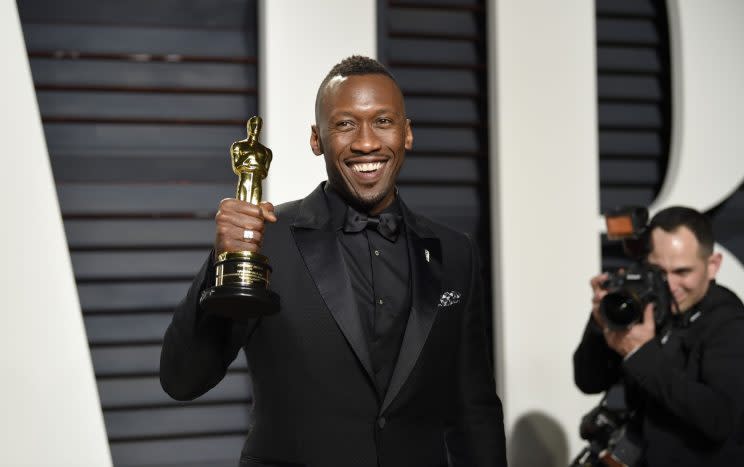Mahershala Ali arrives at the Vanity Fair Oscar Party on Monday, Feb. 27, 2017, in Beverly Hills, Calif. (Photo by Evan Agostini/Invision/AP)