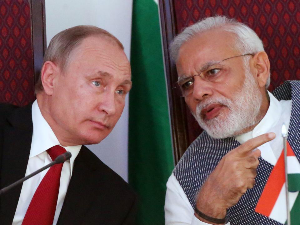 Russian President Vladimir Putin and Indian Prime Minister Narendra Modi in 2016