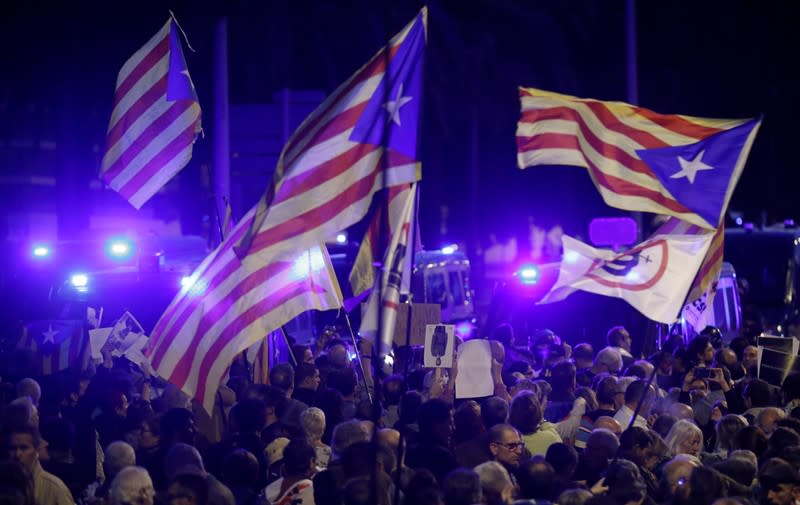 Catalan separatists protest in Barcelona