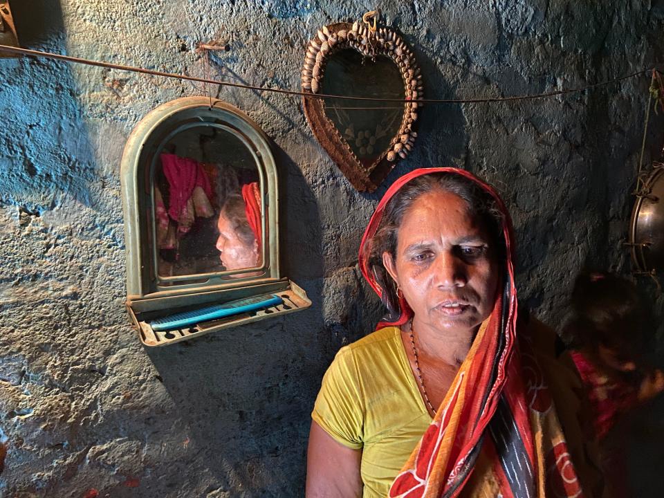 A local shows her damaged house and narrates her experience