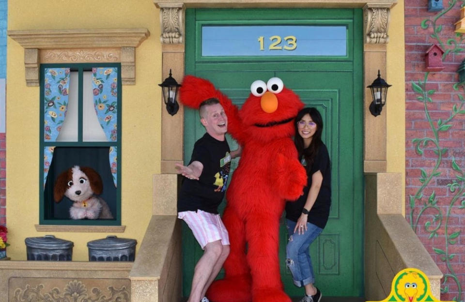 Macaulay Culkin and Brenda Song met Elmo with their son for his first birthday credit:Bang Showbiz