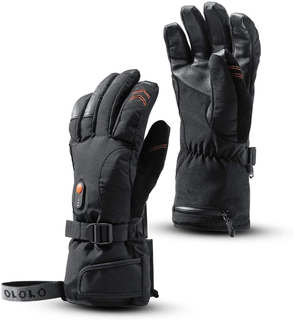 Heated Gloves for Men and Women. Image via Amazon.