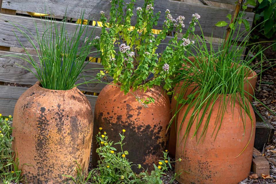 Group like-colored pots together