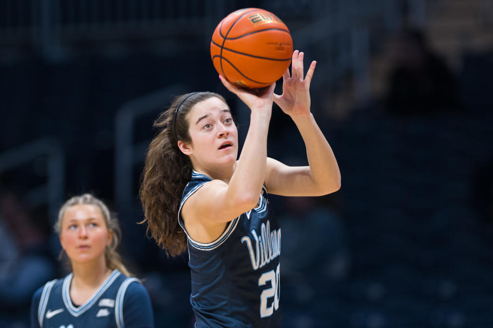 INDIANAPOLIS, IN - FEBRUARY 04: Villanova Wildcats forward Maddy Siegrist (20) warms up at half-time during the women's college basketball game between the Butler Bulldogs and Villanova Wildcats on February 4, 2023, at Hinkle Fieldhouse in Indianapolis, IN. (Photo by Zach Bolinger/Icon Sportswire via Getty Images)