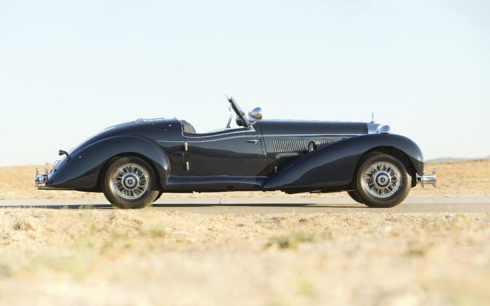 1939 Mercedes-Benz, hidden from the Nazis and smuggled out of Soviet Russia, sells for £5.4m