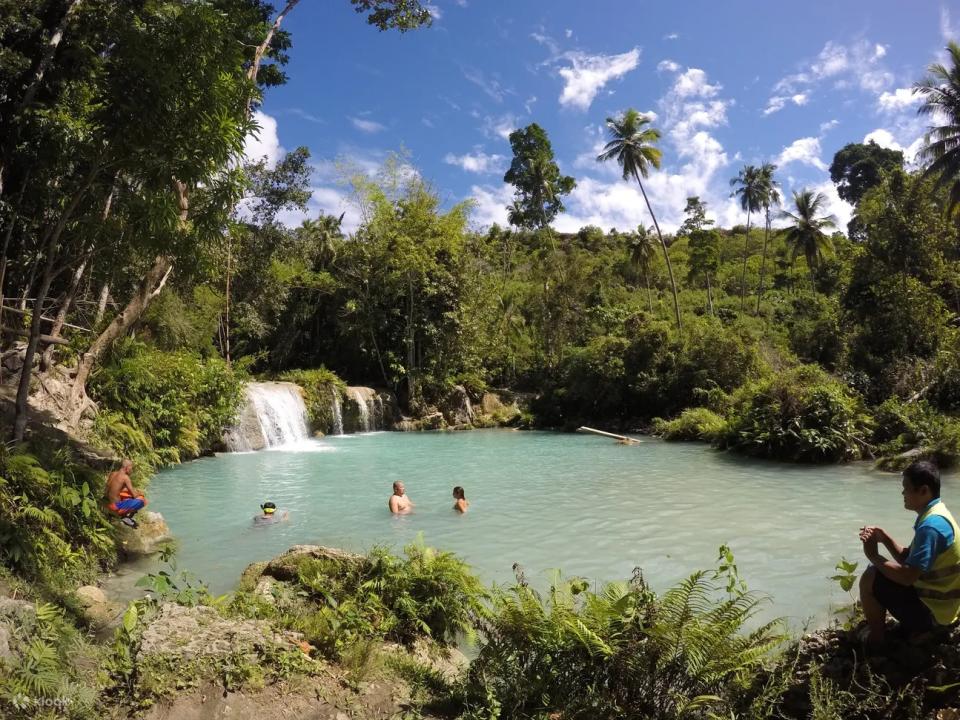 Siquijor Cambugahay Falls and Heritage Day Trip. (Photo: Klook SG)