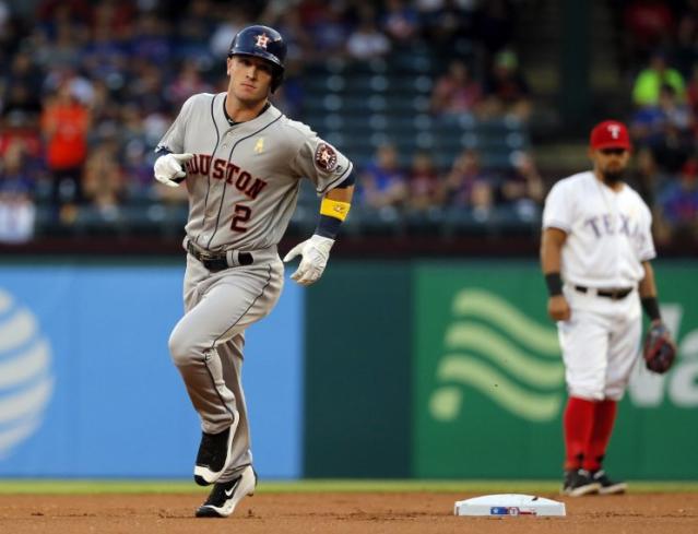 Astros' Alex Bregman, Blue Jays fans get mad online about Rougned Odor's  WBC bat-flip