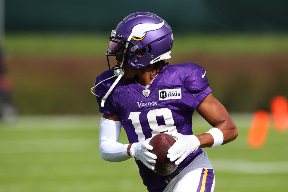 EAGAN, MN - AUGUST 18: Justin Jefferson #18 of the Minnesota Vikings participates in a drill during a joint practice with the San Francisco 49ers at training camp at TCO Performance Center on August 18, 2022 in Eagan, Minnesota. (Photo by David Berding/Getty Images)