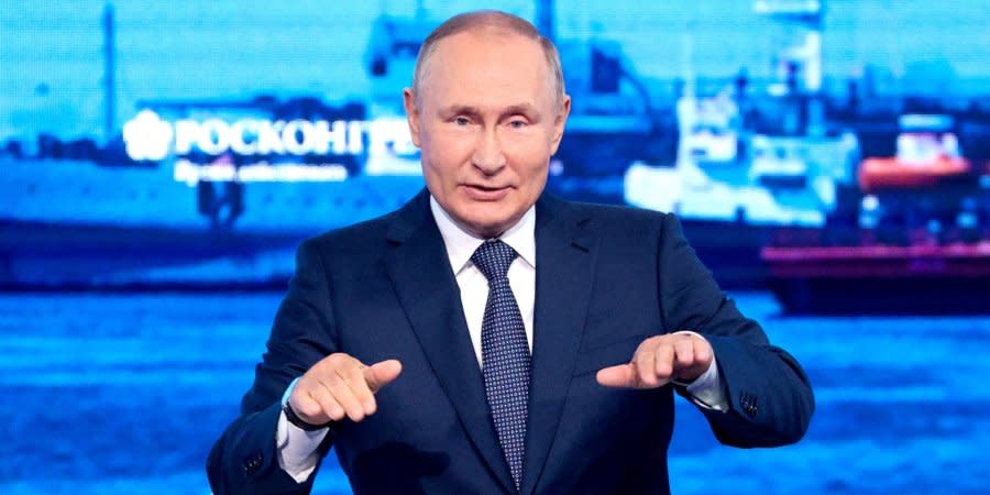 Despite huge losses in war, Russian dictator Putin maintains Russia will get stronger