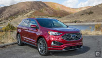 Ford sells a lot of Edge SUVs. It unloaded 142,603 in 2017 alone. The reason