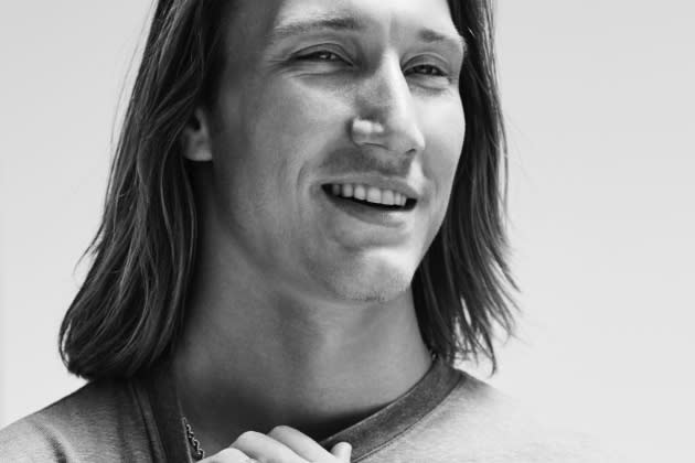 Trevor Lawrence Gives Jaguars Linemen Breitling Watches for Christmas –  Robb Report