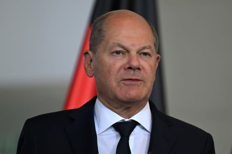 Bundeskanzler Olaf Scholz (SPD) hat eine Rückkehr der nach Russland verschleppten ukrainischen Kinder gefordert. Kreml-Chef Wladimir Putin müsse "die illegal deportierten Kinder aus der Ukraine endlich nach Hause zurückkehren" lassen, sagte Scholz. (RALF HIRSCHBERGER)