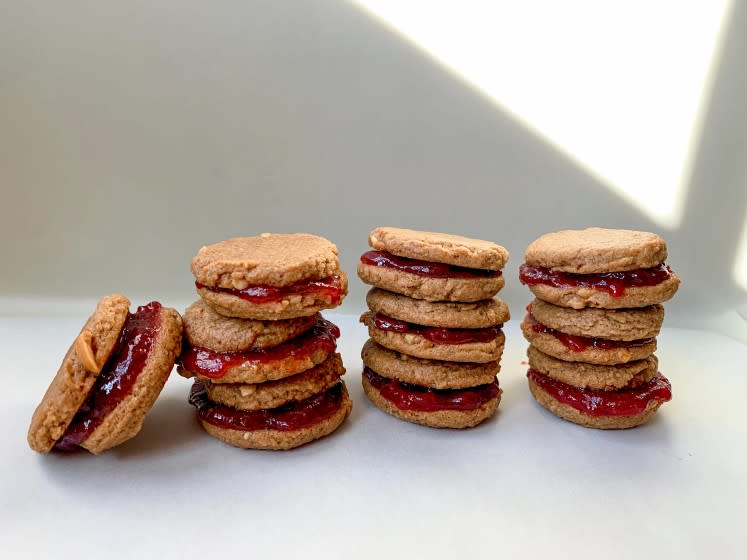 la-fo-pb-and-j-sandwich-cookies